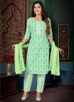 Green Cotton Casual Wear Printed Readymade Salwar Suit
